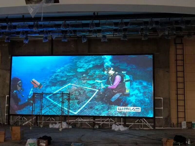 indoor p5 led screen